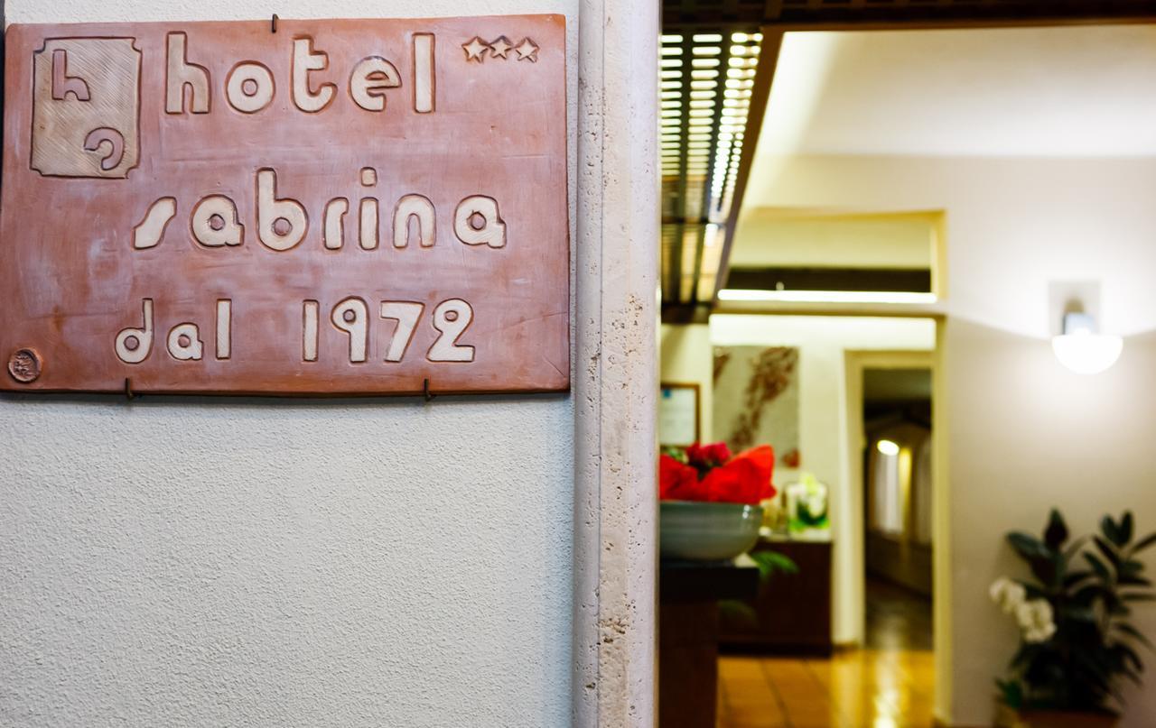 Hotel Sabrina 卡斯蒂里昂纳·德拉佩 外观 照片